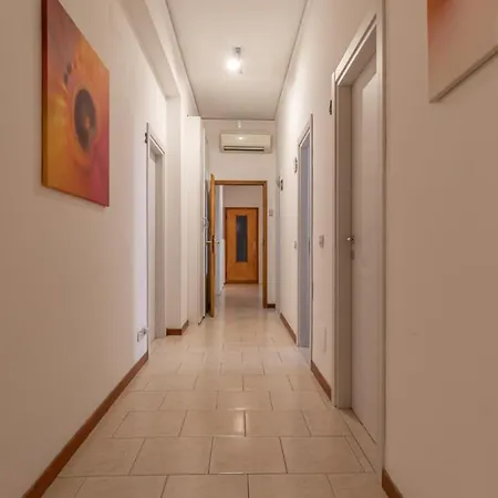 Grand - Affitti Brevi Italia 게스트하우스