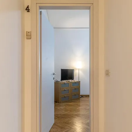 Grand - Affitti Brevi Italia 게스트하우스 모데나