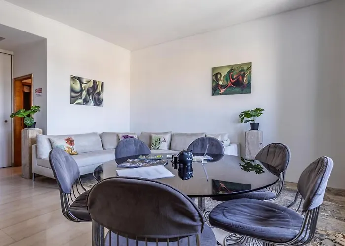 Grand - Affitti Brevi Italia Πανσιόν *