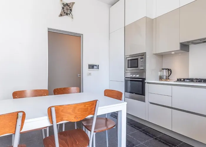 Grand - Affitti Brevi Italia Πανσιόν