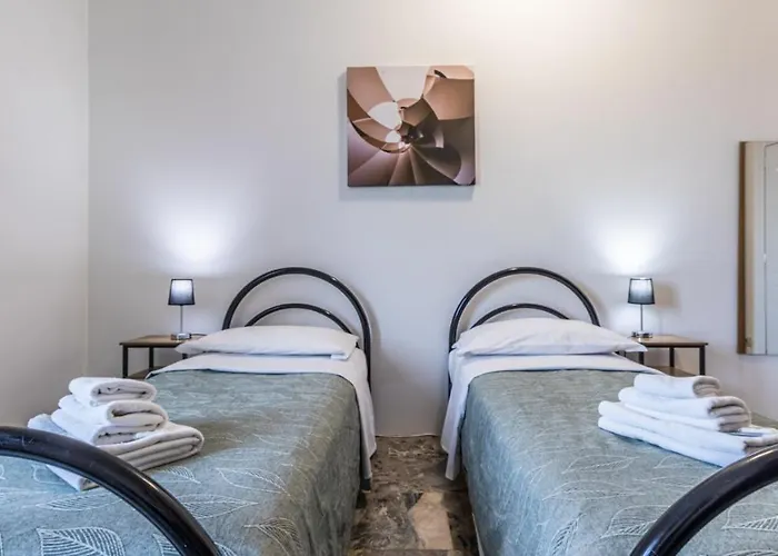 Grand - Affitti Brevi Italia * Μόντενα