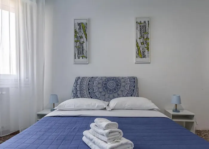 Grand - Affitti Brevi Italia Πανσιόν *