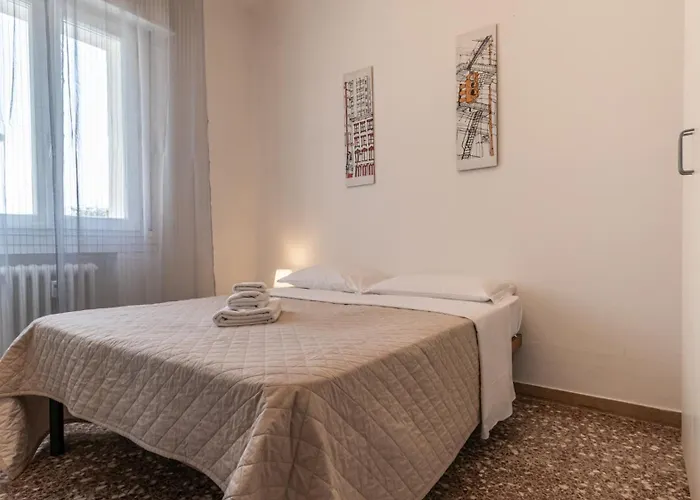 Grand - Affitti Brevi Italia بيت ضيافة مودينا